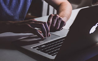 杭州队赢了！三连胜达成！现场喊得最大声的是“梅西”和她的小伙伴