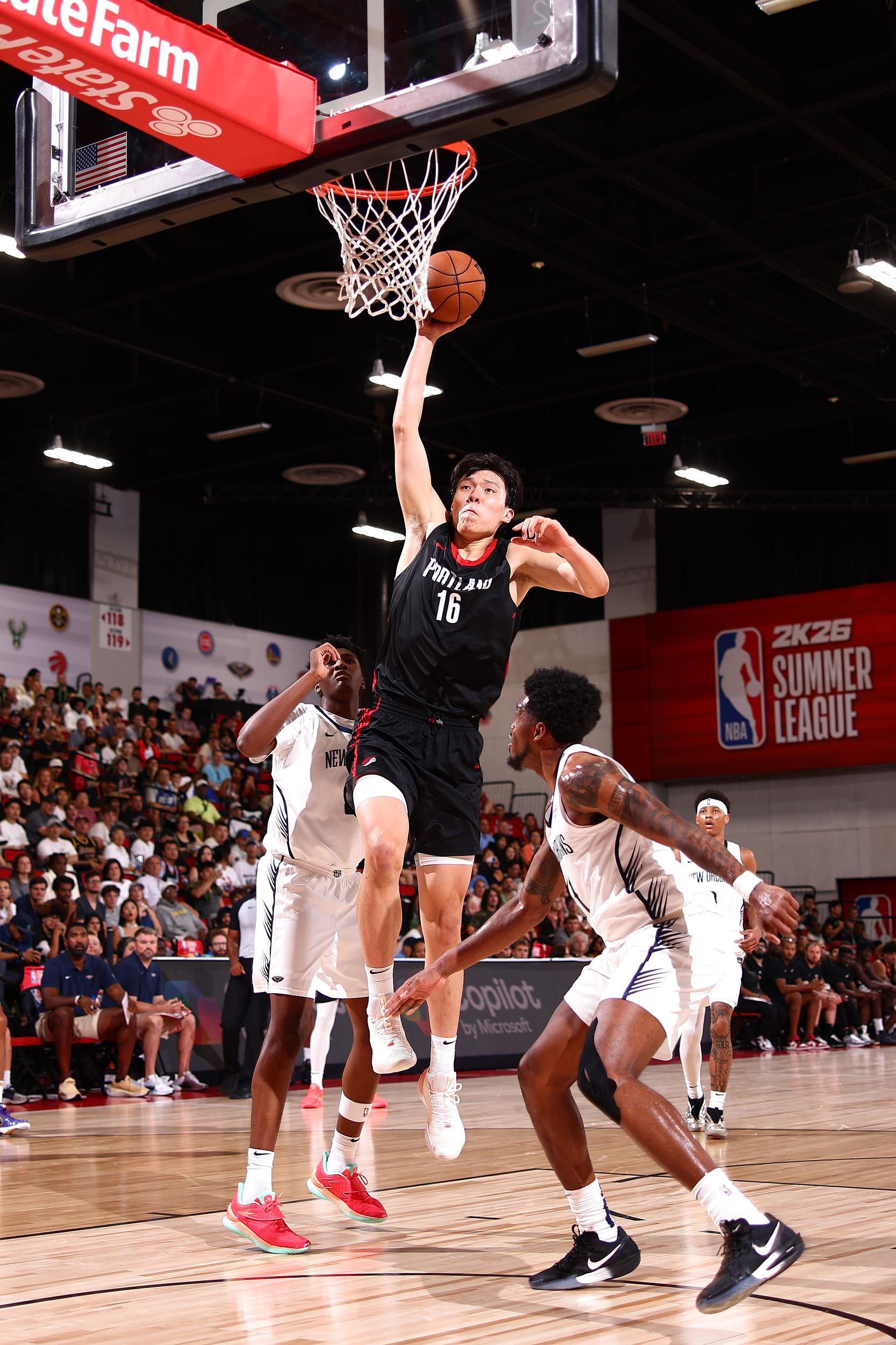 九游体育实况比分-媒体人：杨瀚森的NBA生活正逐渐展开，更多未知的东西在等着他