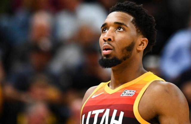 米切尔交易仍无太多进展 尼克斯爵士分歧严重